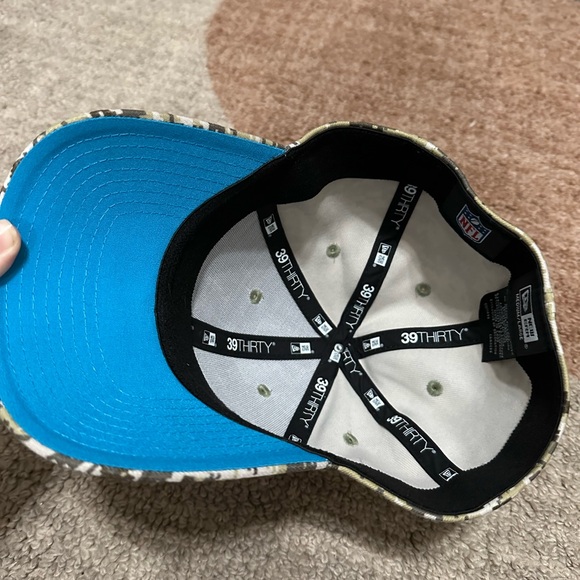 NWOT New Era + 39thirty Salute to Service Panthers Hat Sz Medium/Large - Picture 5 of 7